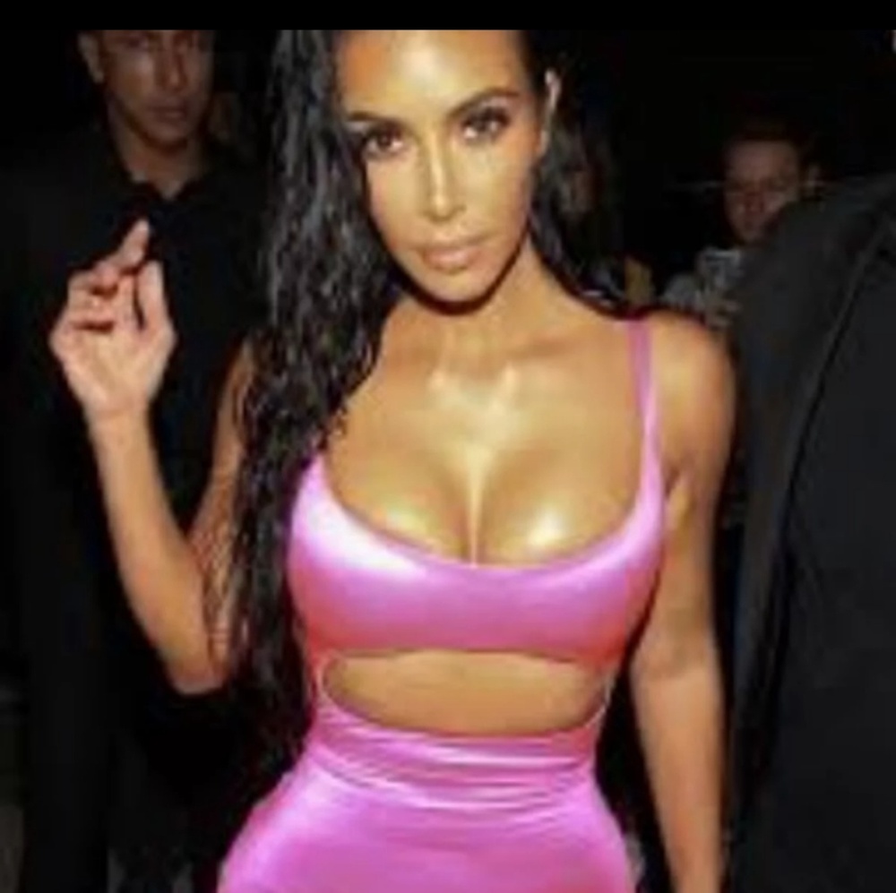 KIM k pink dress